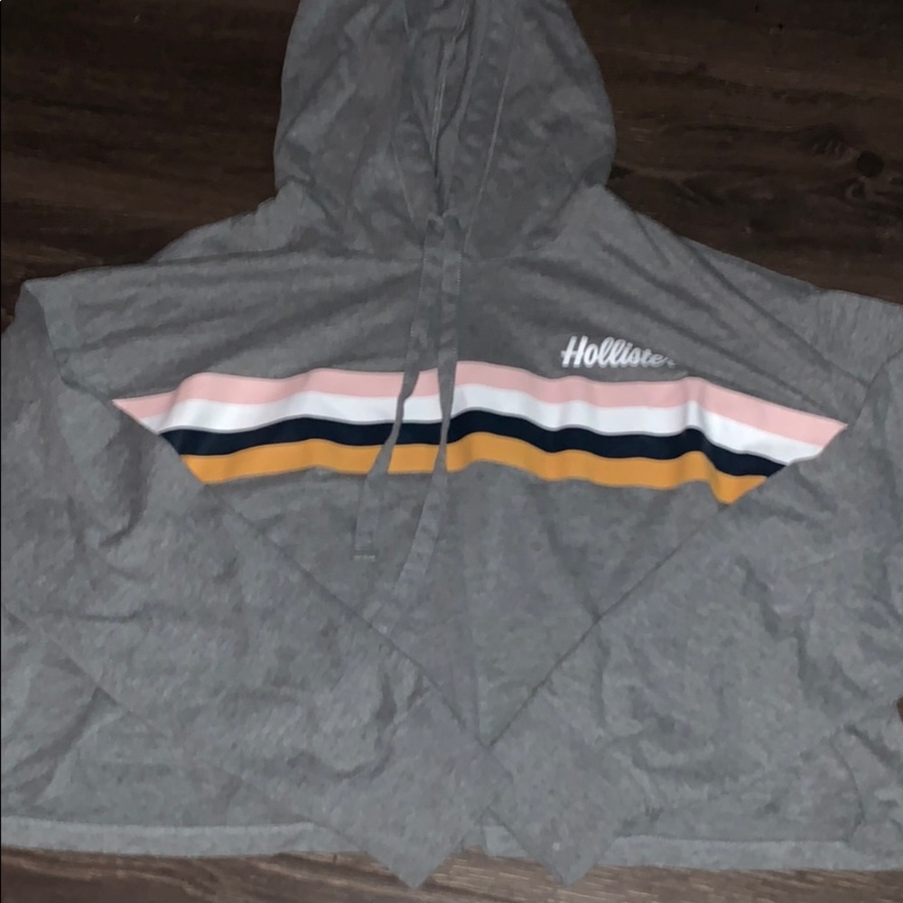 cropped hooded long sleeve tee